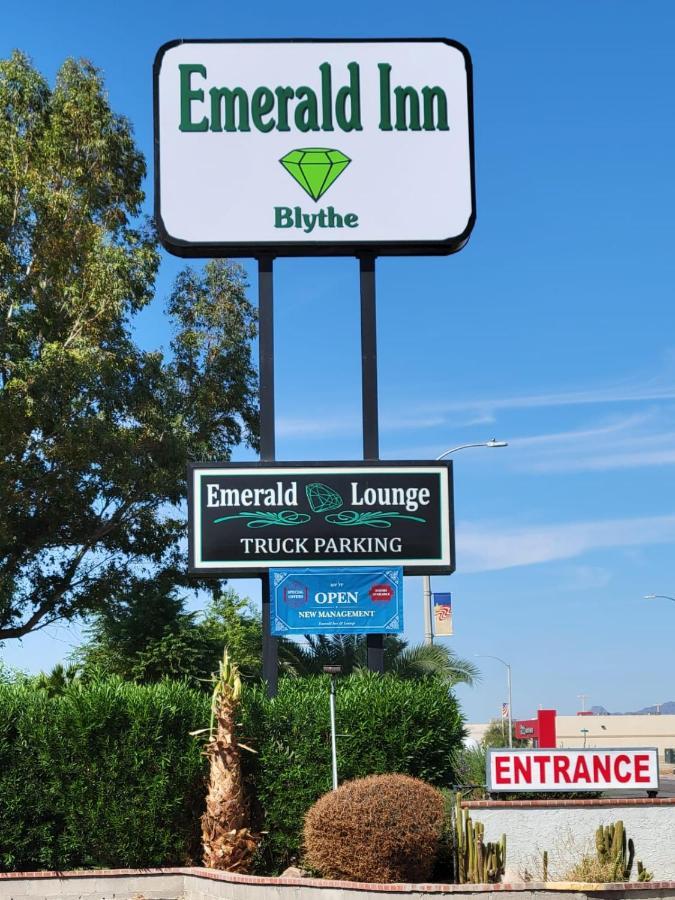Emerald Inn & Lounge Blythe Extérieur photo